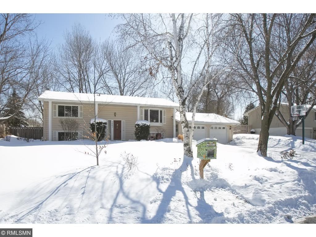 7661 Heritage Road Eden Prairie, MN 55346 - Photo 2 of 24