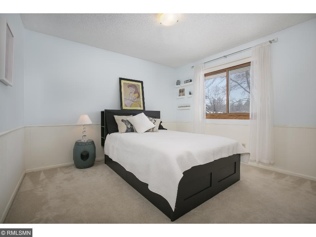 7661 Heritage Road Eden Prairie, MN 55346 - Photo 19 of 24