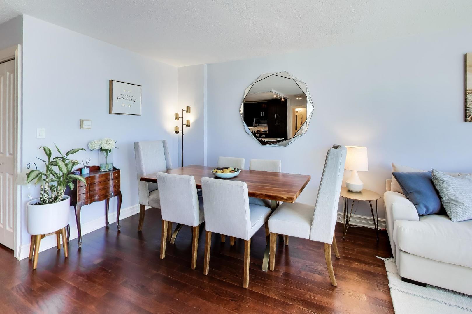 2930 North Sheridan Road, Unit 1205 Chicago, IL 60657 - Photo 9 of 36 Gallery Image 9