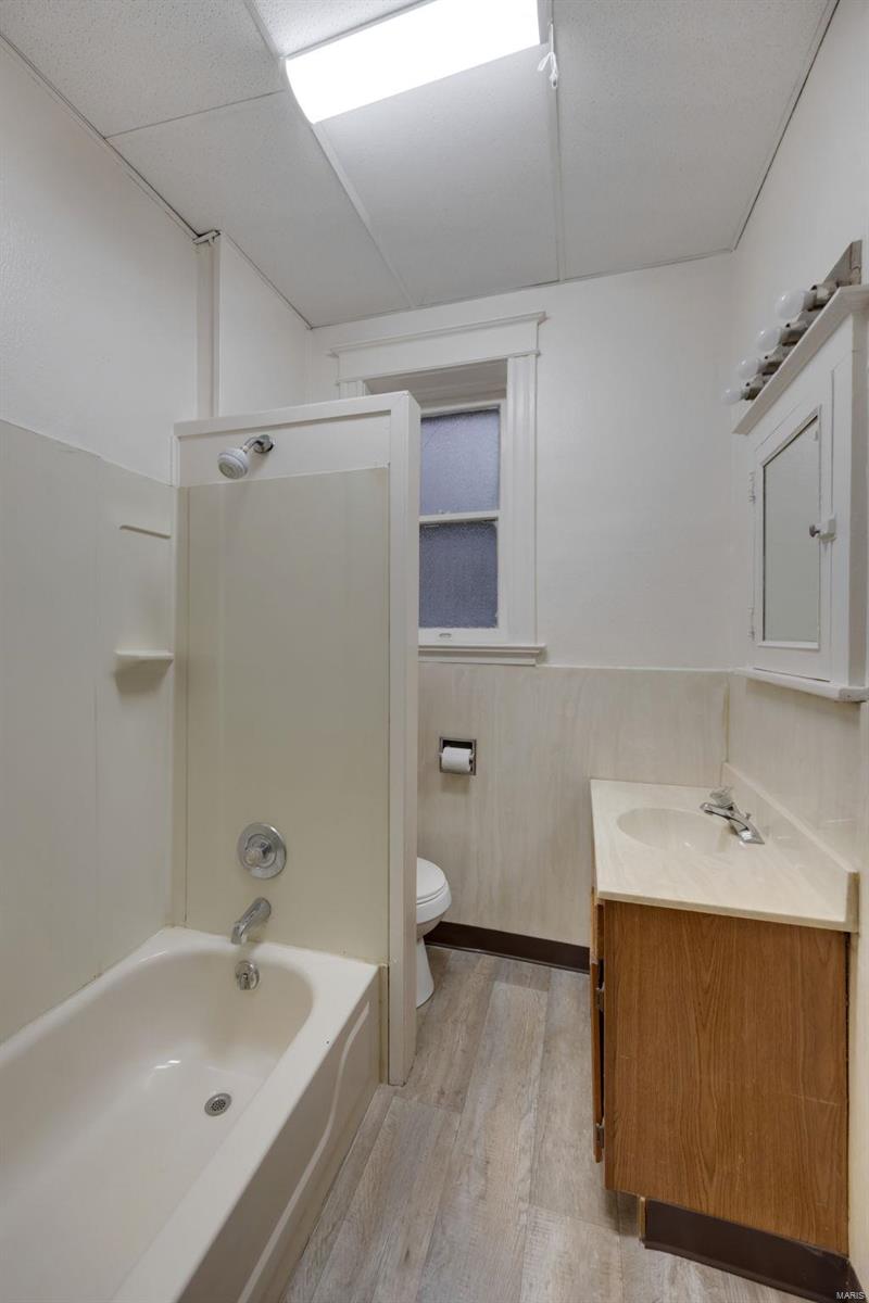727 Bates Street St. Louis, MO 63111 - Photo 16 of 31