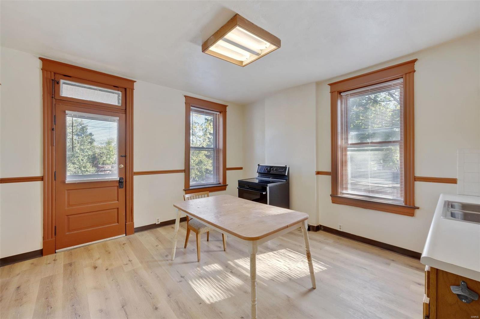 727 Bates Street St. Louis, MO 63111 - Photo 6 of 31