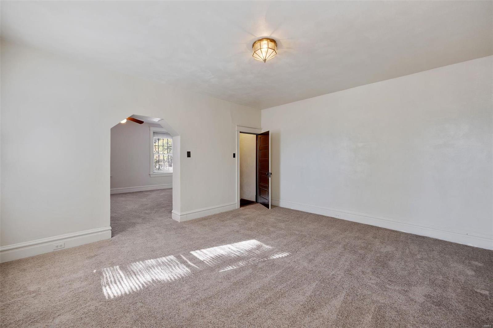 727 Bates Street St. Louis, MO 63111 - Photo 10 of 31