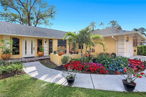 $489,500 | 111 Blue Ridge Drive, Unit 23, Naples, FL 34112