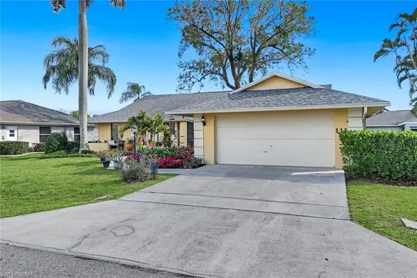 $489,500 | 111 Blue Ridge Drive, Unit 23, Naples, FL 34112