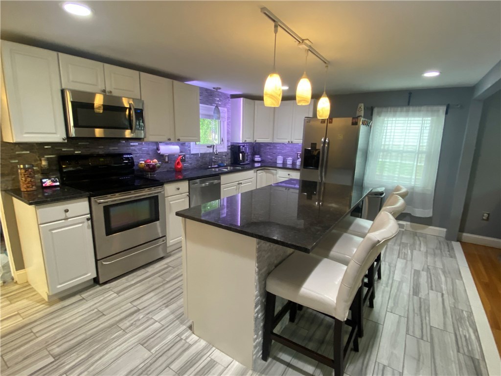 168 Morin Street Woonsocket, RI 02895 - Photo 17 of 42 Gallery Image 17