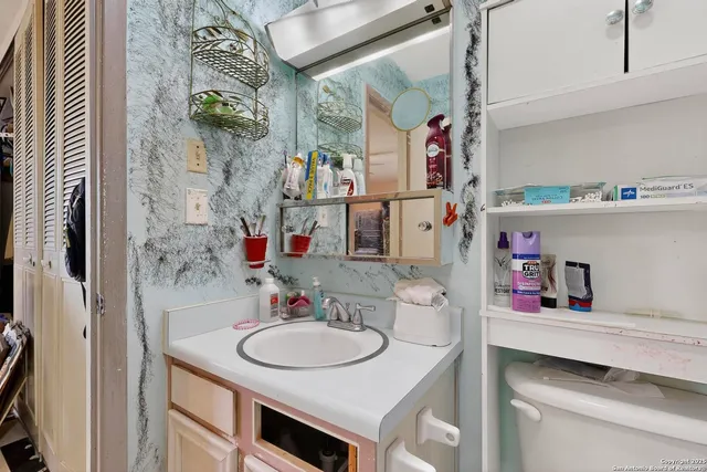 $178,900 | 5215 Village Row, San Antonio, TX 78218