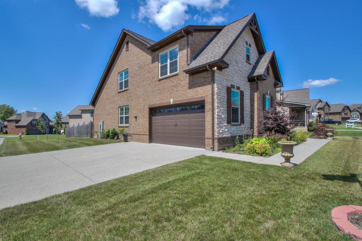 Nice corner lot in a wonderful neighborhood with great amenities!