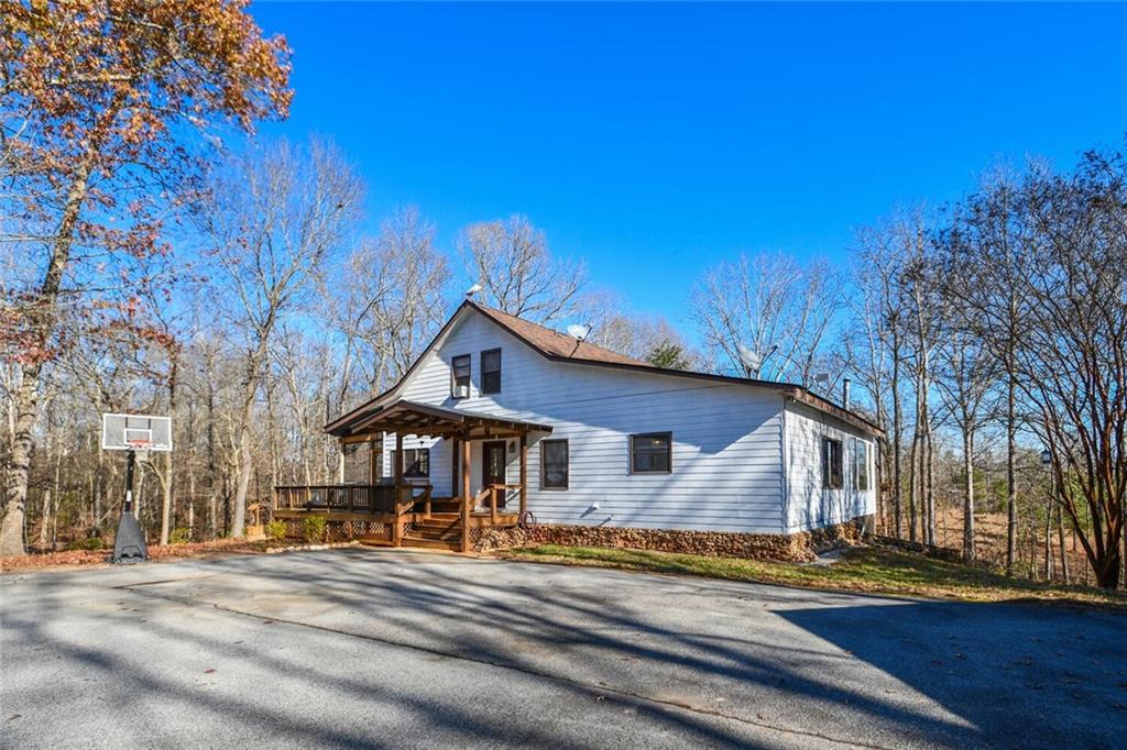 731 Brewer Road Lula, GA 30554 - Photo 2 of 200