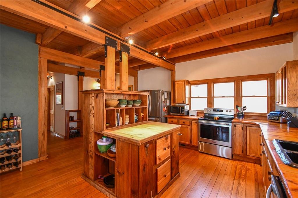 731 Brewer Road Lula, GA 30554 - Photo 32 of 200