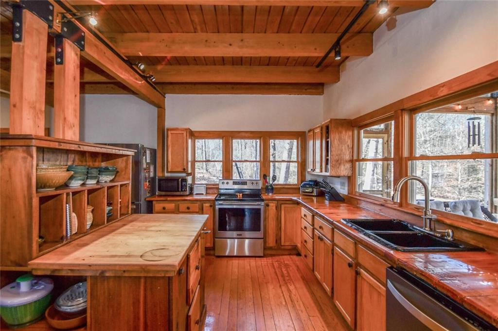 731 Brewer Road Lula, GA 30554 - Photo 33 of 200