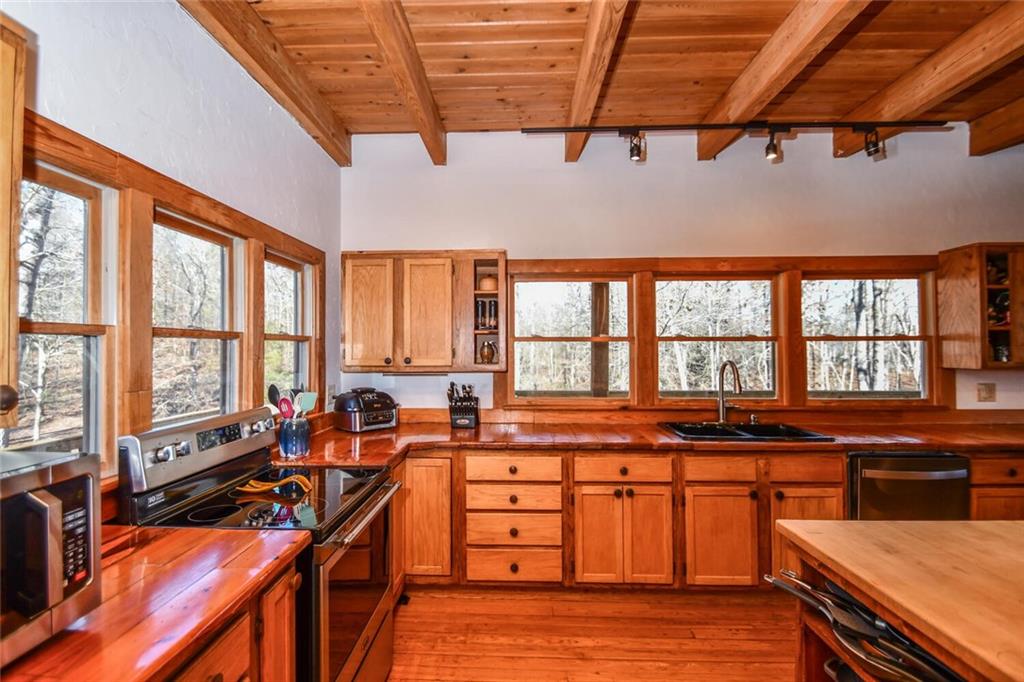 731 Brewer Road Lula, GA 30554 - Photo 37 of 200