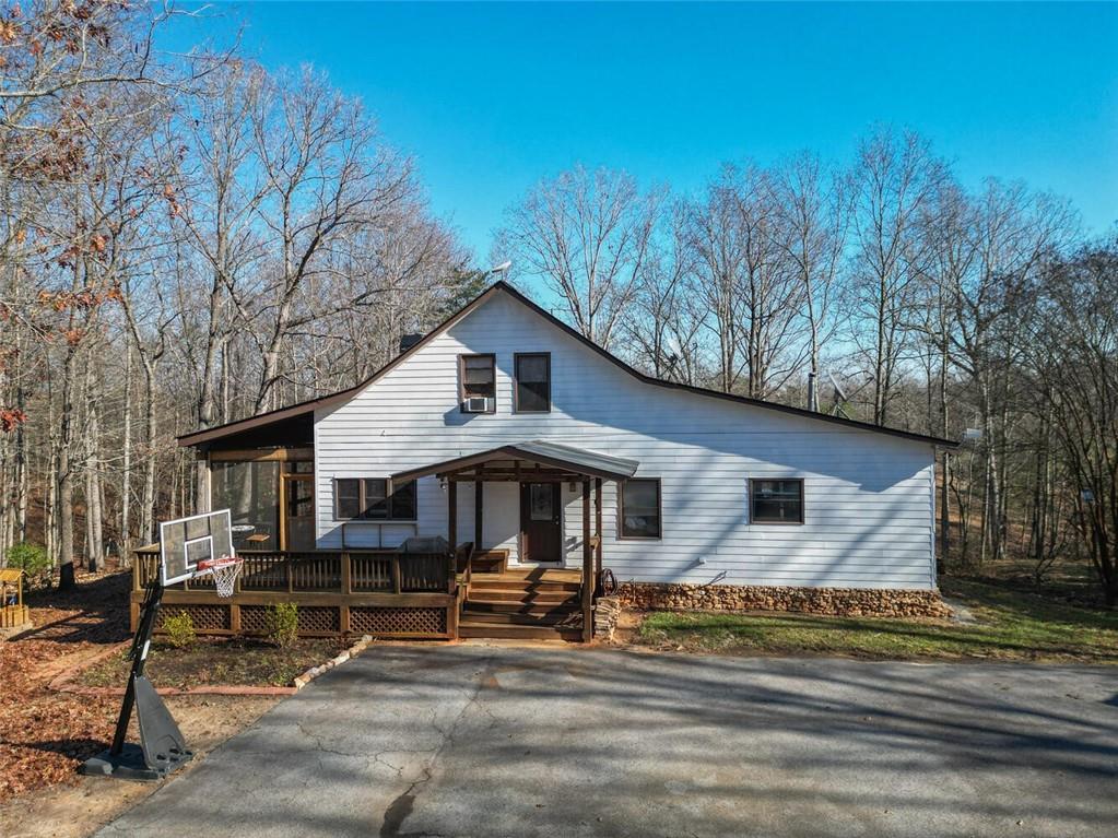 731 Brewer Road Lula, GA 30554 - Photo 5 of 200