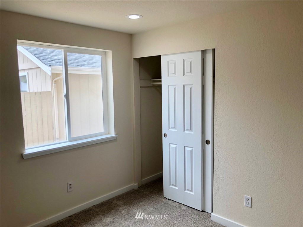 1542 Diamond Road Southeast Lacey, WA 98503 - Photo 12 of 18 Gallery Image 12