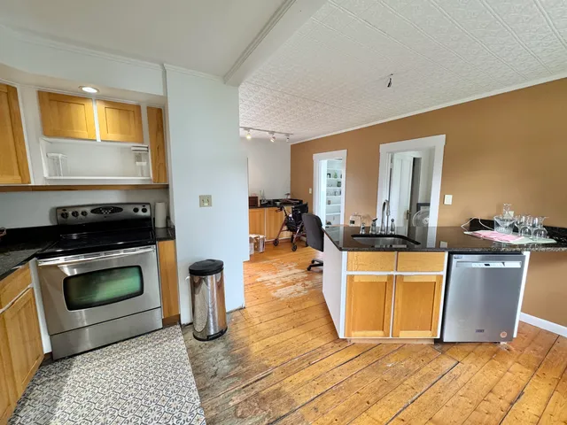 $299,900 | 105 Main Street, Bucksport, ME 04416