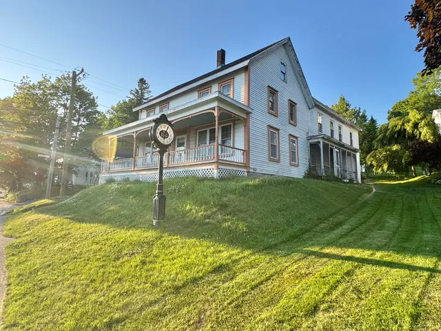 $299,900 | 105 Main Street, Bucksport, ME 04416