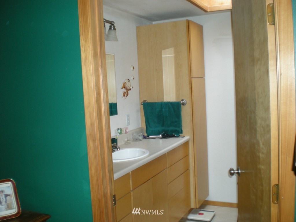 159 Combs Road Packwood, WA 98361 - Photo 14 of 25 Gallery Image 14