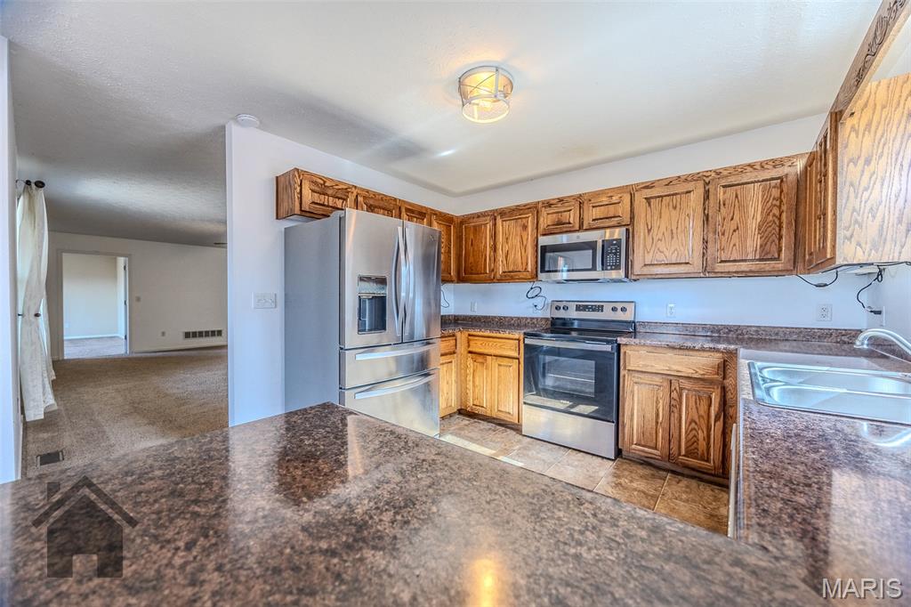 14197 Hopi Road Dixon, MO 65459 - Photo 9 of 48