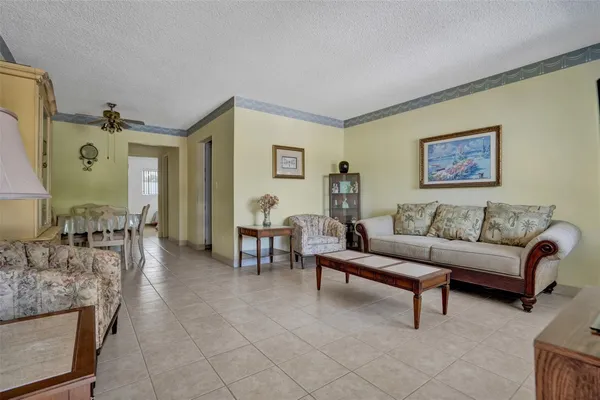 $139,000 | 2000 Northeast 51st Court, Unit 205, Fort Lauderdale, FL 33308