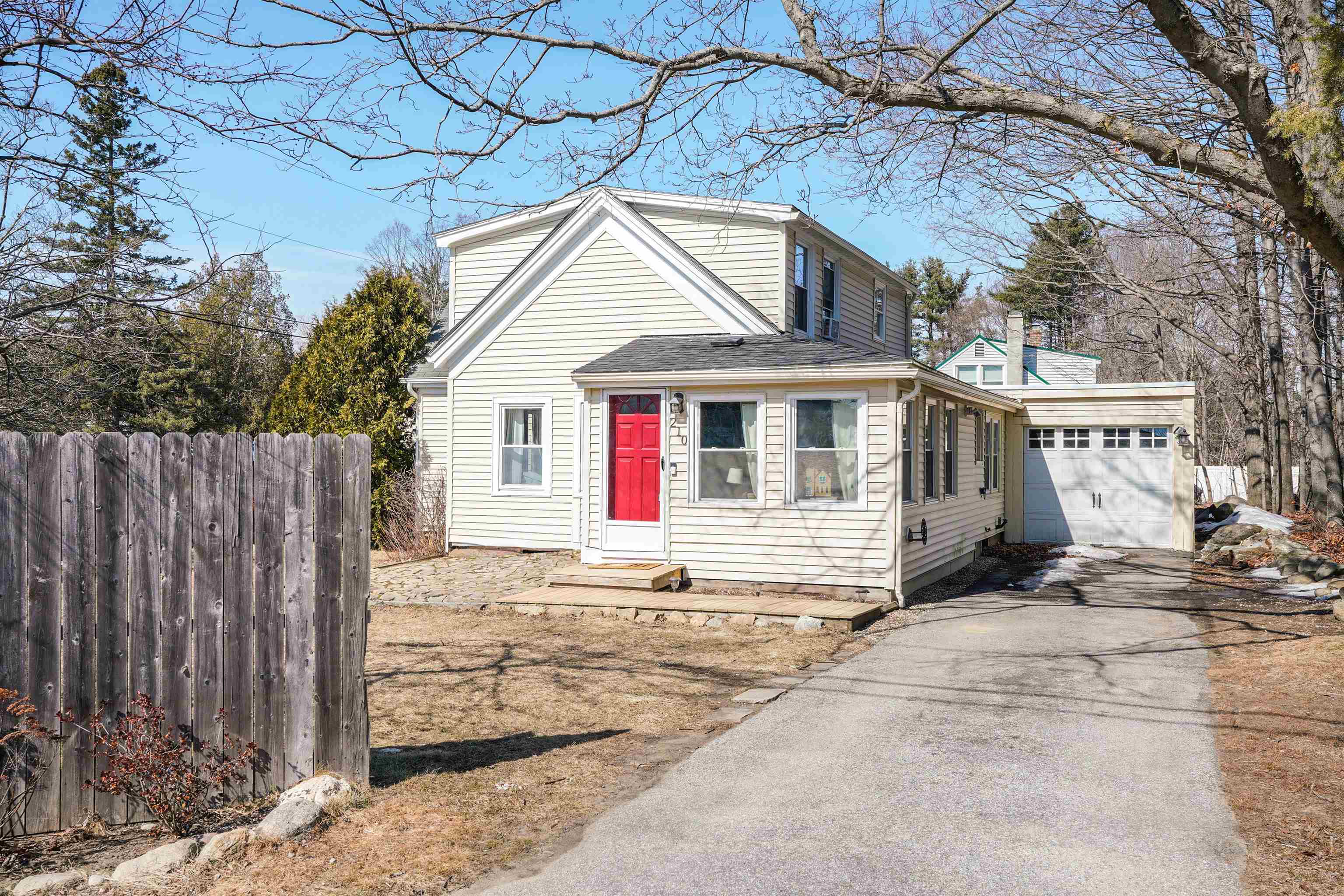 210 Academy Road Pembroke, NH 03275 - Photo 1 of 34 Gallery Image 1