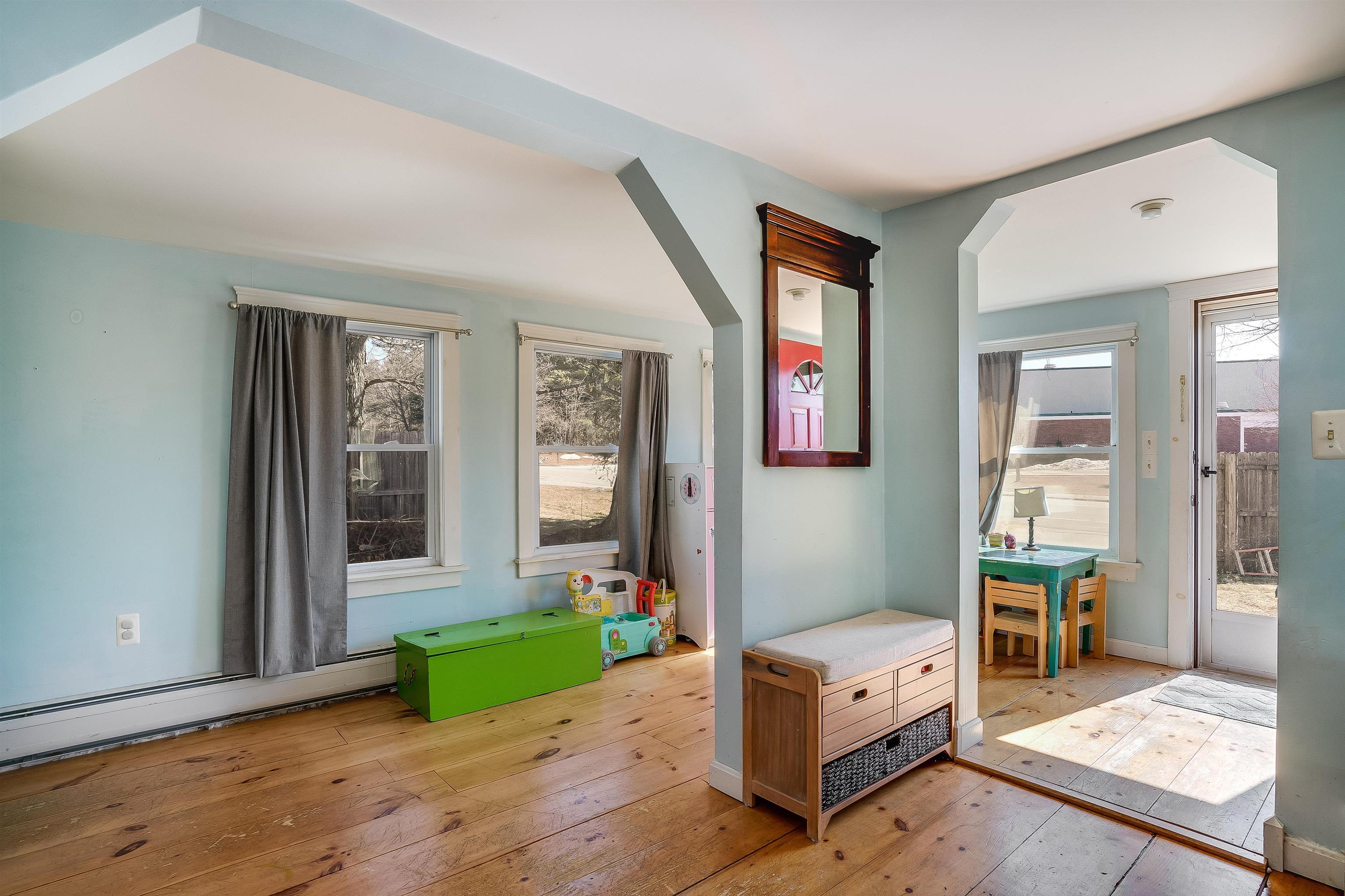 210 Academy Road Pembroke, NH 03275 - Photo 4 of 34 Gallery Image 4
