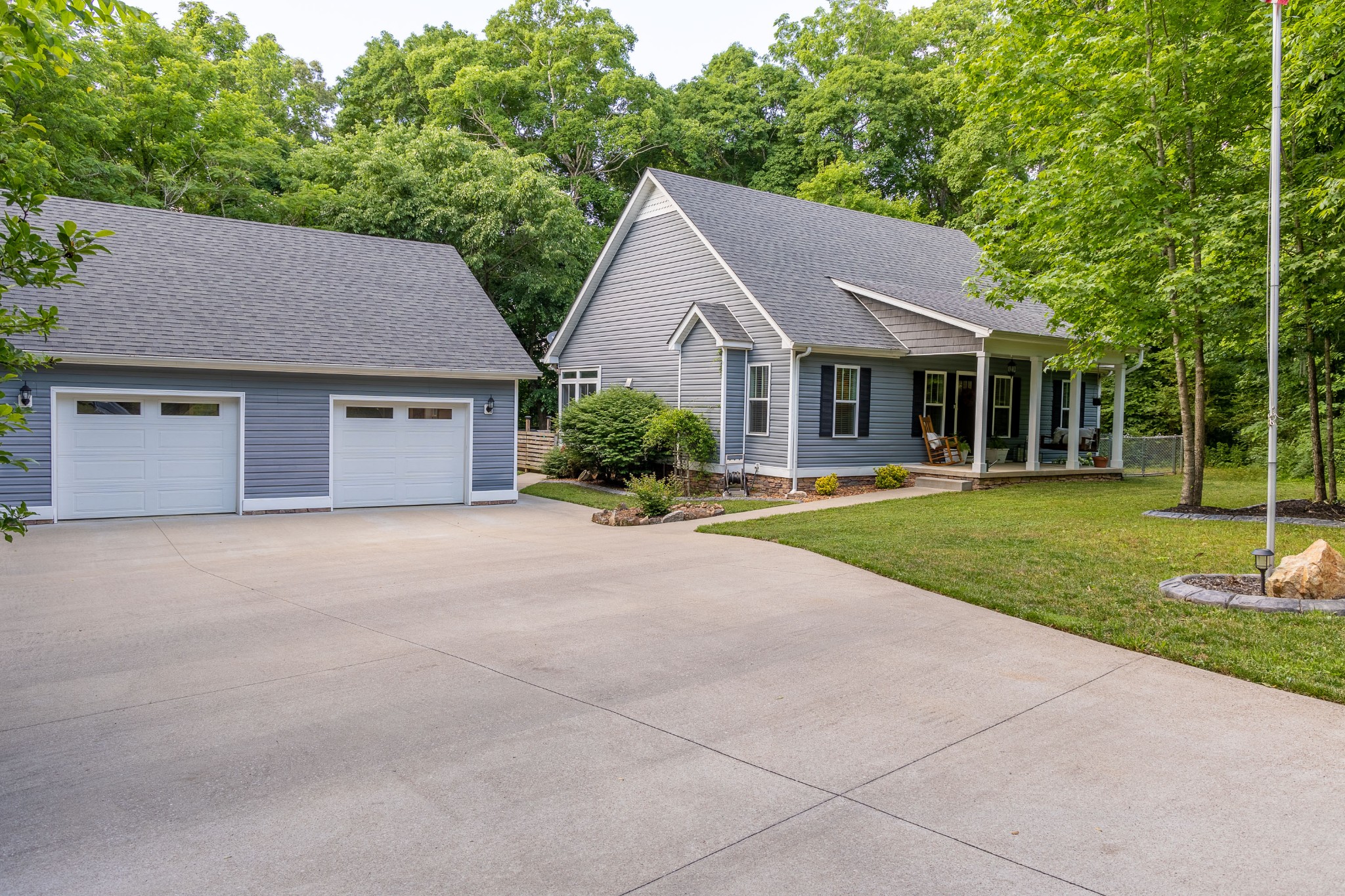 1851 Palmyra Road Palmyra, TN 37142 - Photo 2 of 25 Gallery Image 2