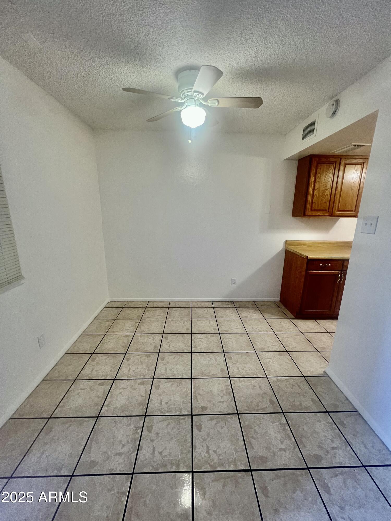 4025 West Palomino Road Phoenix, AZ 85019 - Photo 10 of 19 tempImage05GPnM