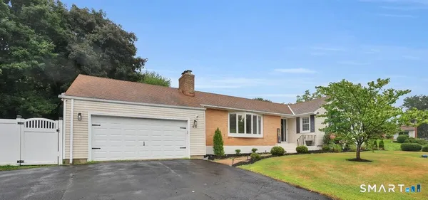 $479,000 | 66 Berkshire Drive, Farmington, CT 06032