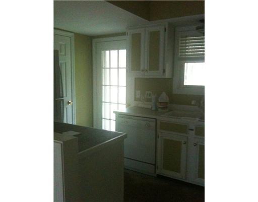 29 Old Orchard Road, Unit 52 Saco, ME 04072 - Photo 2 of 6 Kitchen.