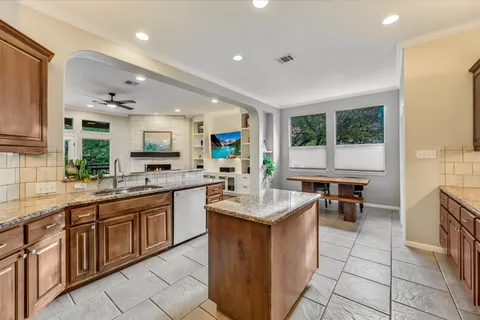 $1,100,000 | 10901 Tornasol Lane, Austin, TX 78739