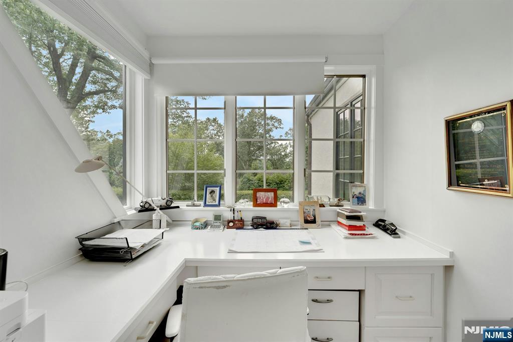 100 Norma Road Harrington Park, NJ 07640 - Photo 25 of 44 Gallery Image 25