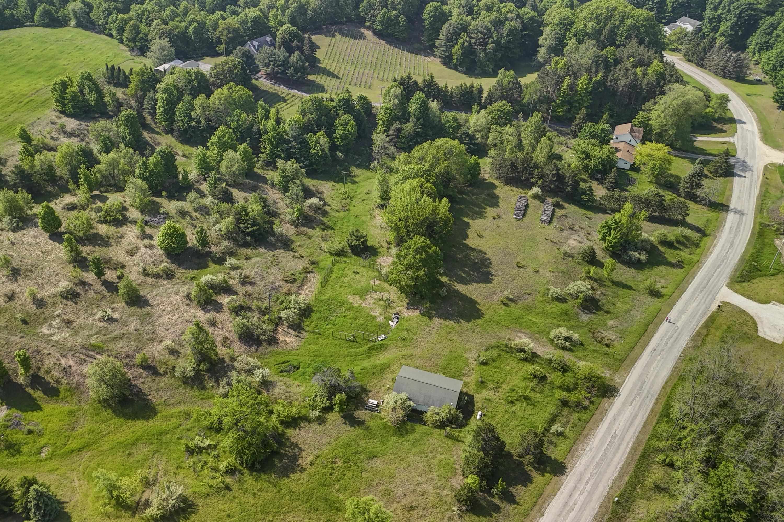 10882 Craig Road Traverse City, MI 49686 - Photo 21 of 49 Gallery Image 21