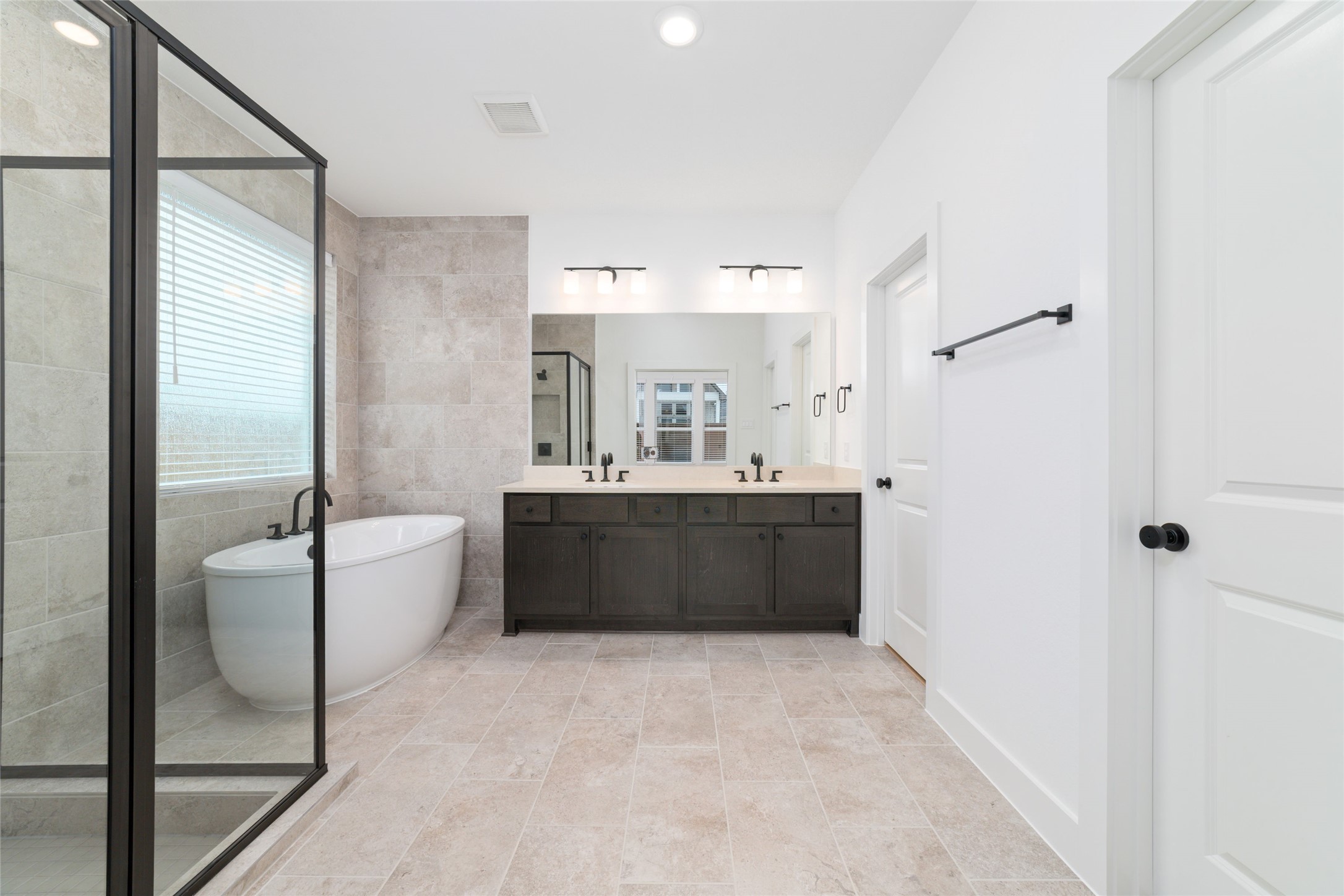 5177 Enchanted Pne Court Spring, TX 77386 - Photo 18 of 29 Primary Bath
