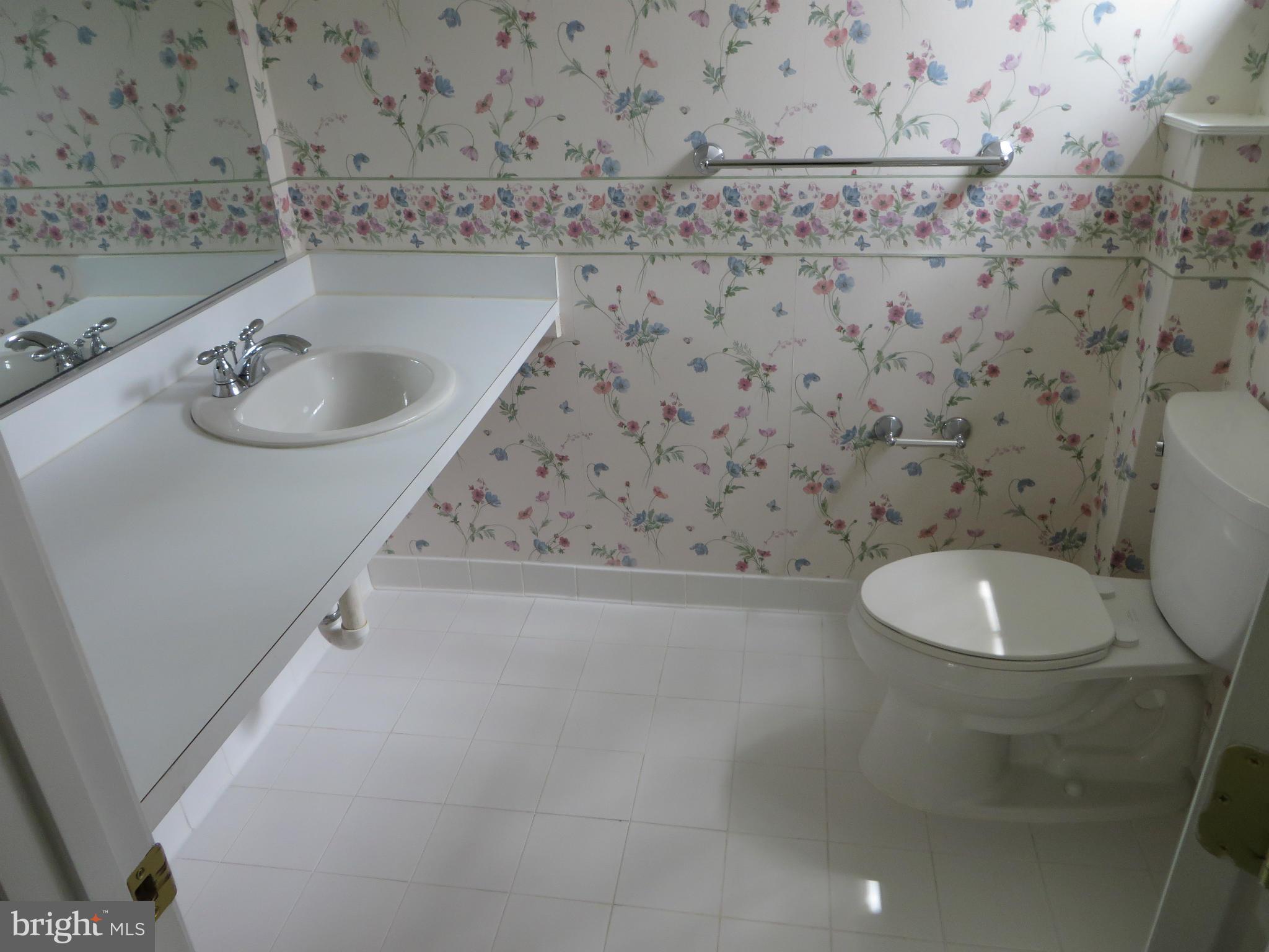 10332 Parkman Road Silver Spring, MD 20903 - Photo 15 of 27 Bath