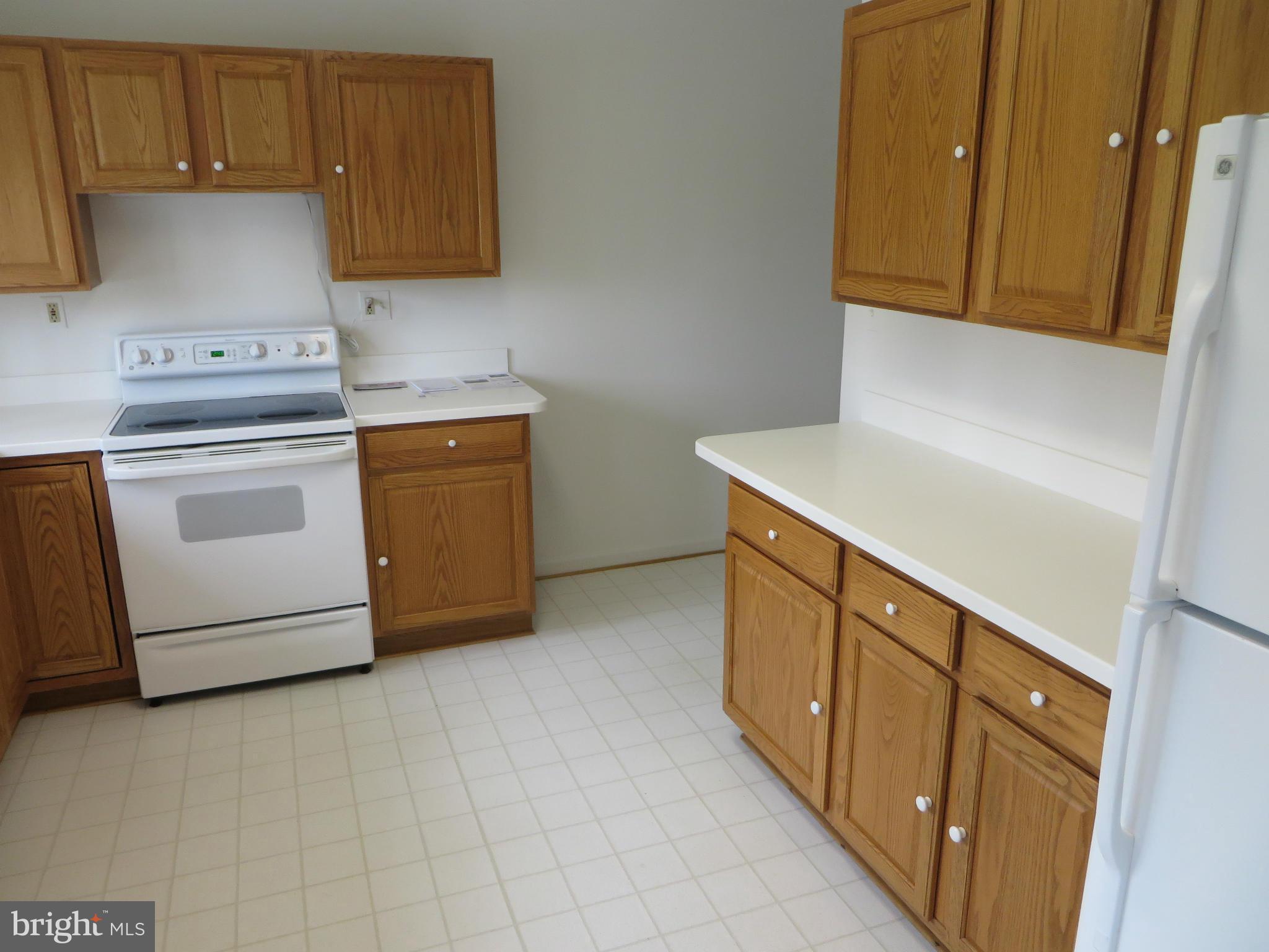10332 Parkman Road Silver Spring, MD 20903 - Photo 7 of 27 Kitchen