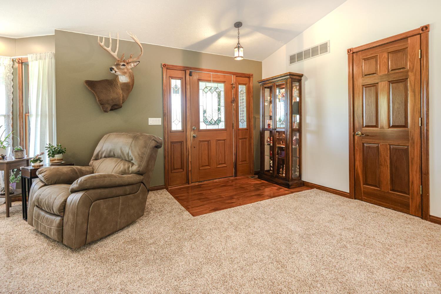 2635 Jackson Road Hamilton, OH 45011 - Photo 5 of 48