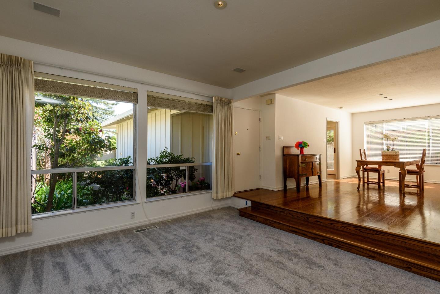 2262 Sharon Road Menlo Park, CA 94025 - Photo 3 of 17