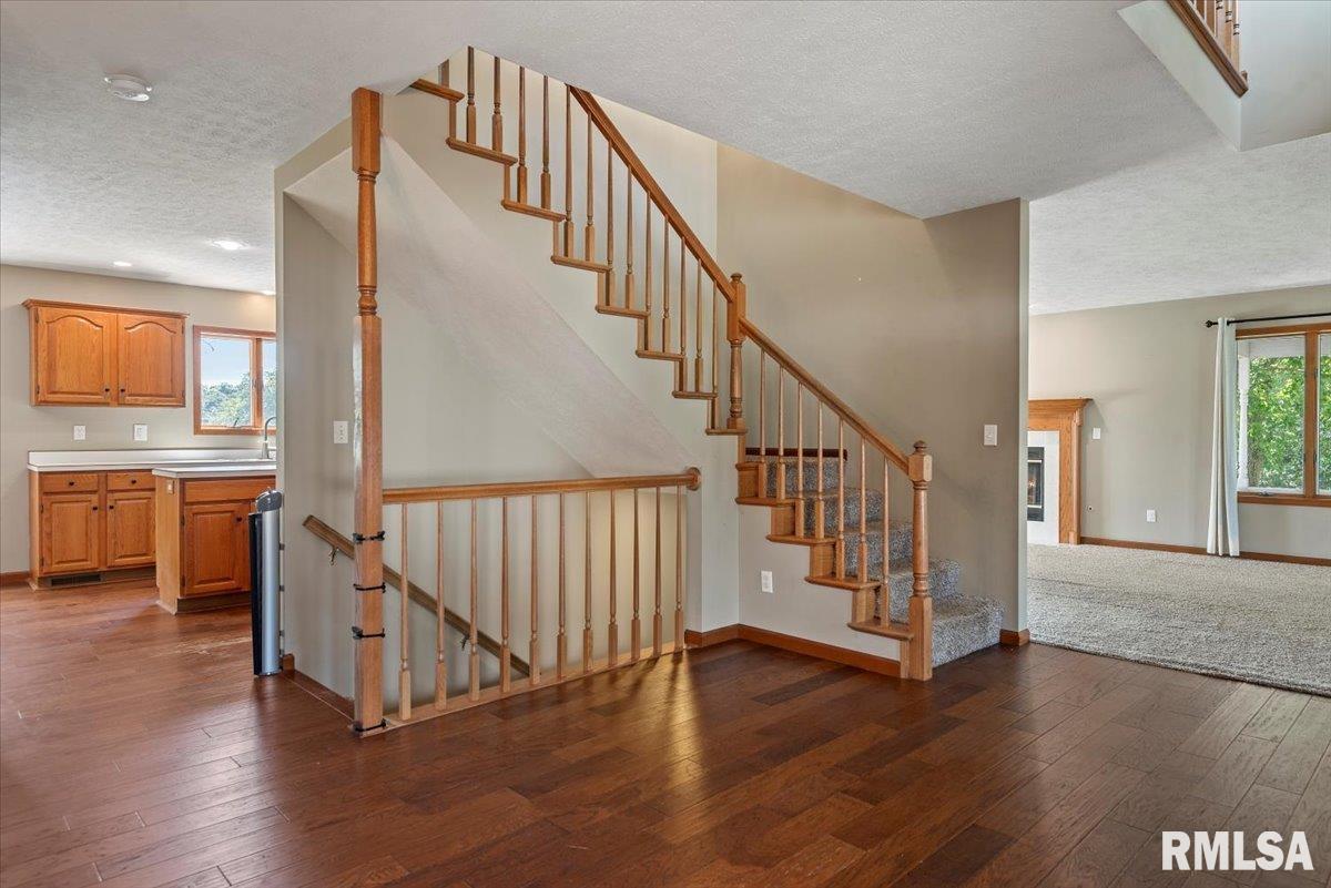 6424 Westwind Drive Springfield, IL 62711 - Photo 8 of 53 Gallery Image 8