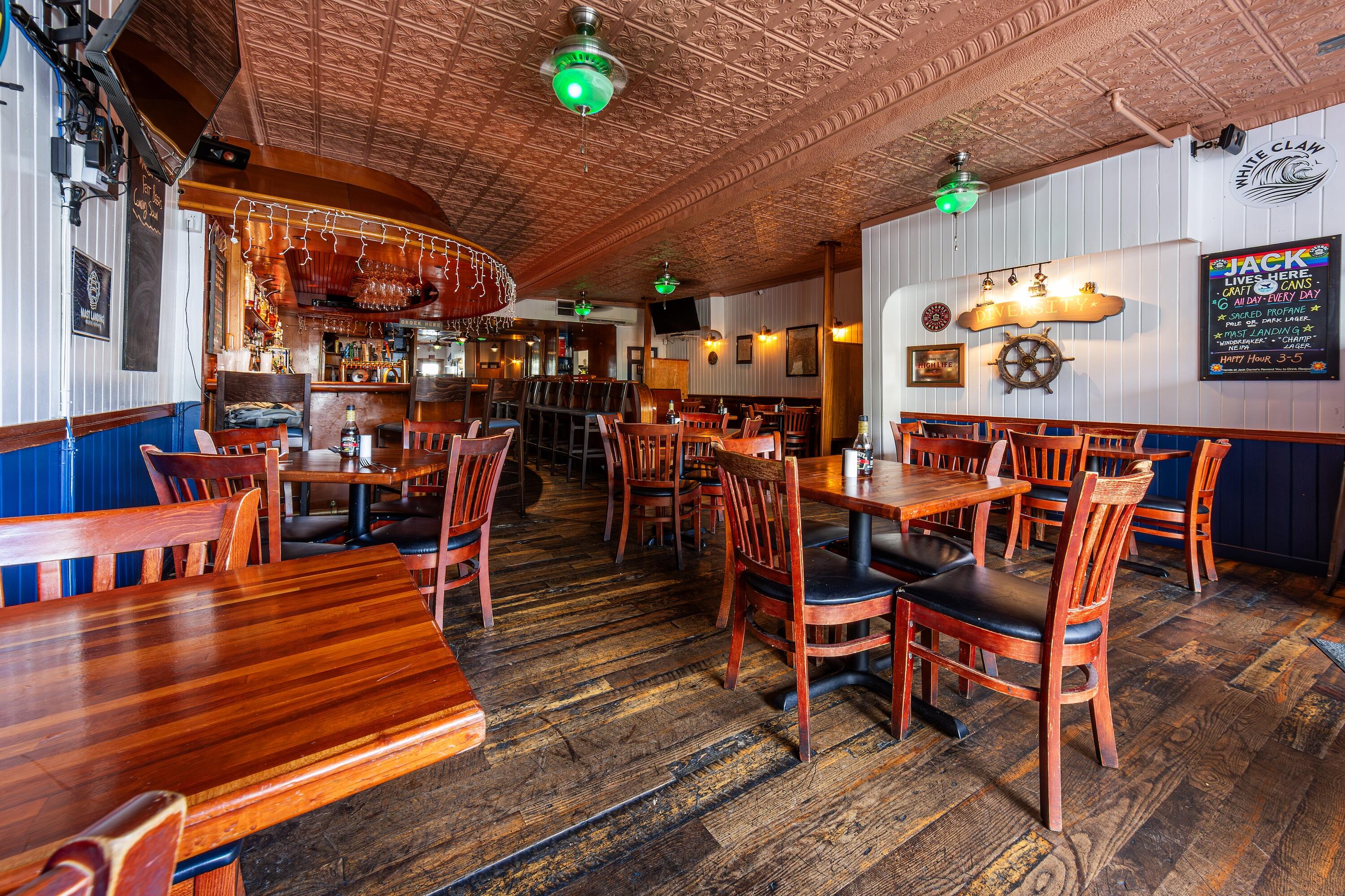 30 Cottage Street Bar Harbor, ME 04609 - Photo 5 of 15 Finback-Interior-2