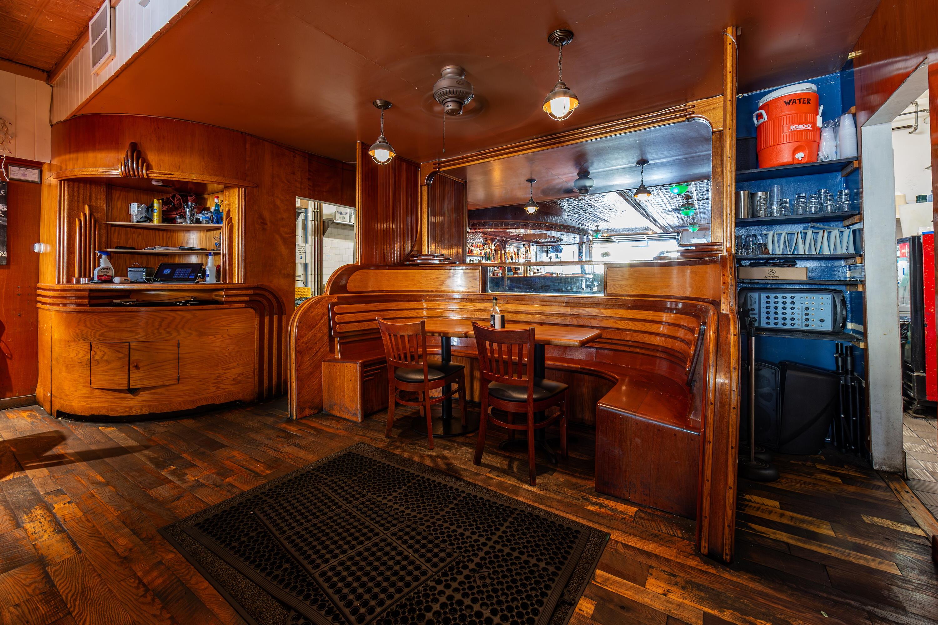 30 Cottage Street Bar Harbor, ME 04609 - Photo 9 of 15 Finback-Interior-7