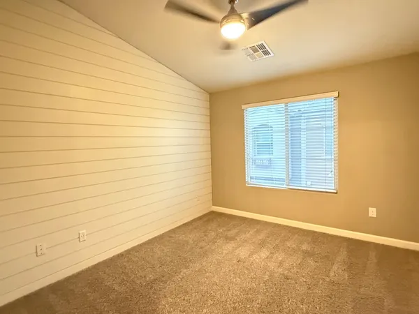 $1,995 | 240 West Juniper Avenue, Unit 1125, Gilbert, AZ 85233