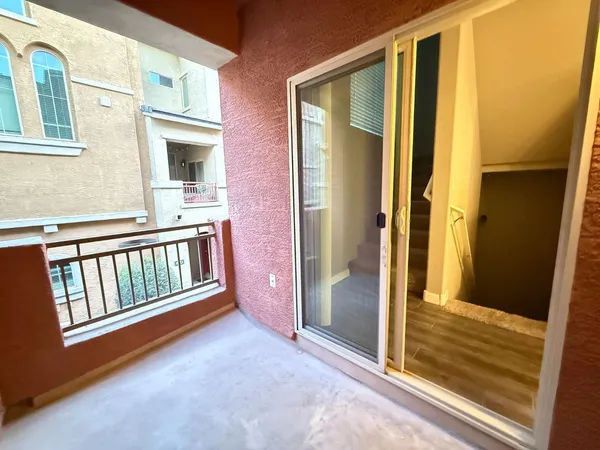 $1,995 | 240 West Juniper Avenue, Unit 1125, Gilbert, AZ 85233