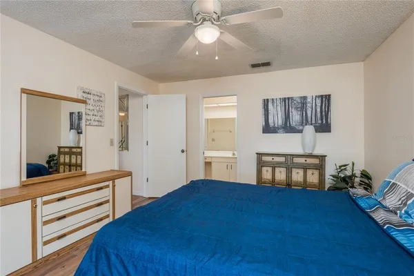 $1,950 | 2713 Countryside Boulevard, Unit 108, Clearwater, FL 33761