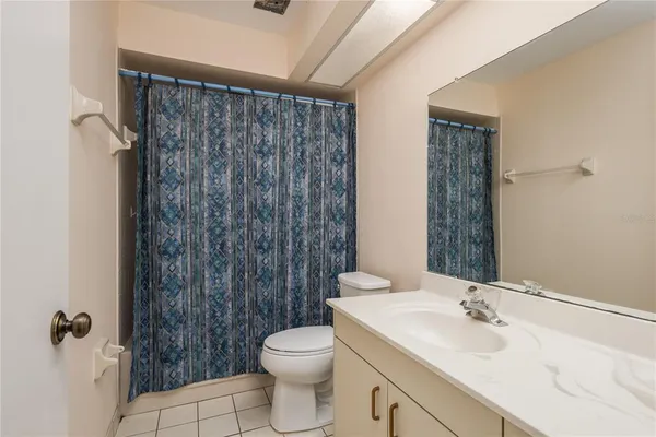 $1,950 | 2713 Countryside Boulevard, Unit 108, Clearwater, FL 33761