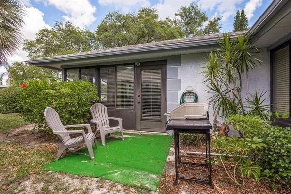 $1,950 | 2713 Countryside Boulevard, Unit 108, Clearwater, FL 33761