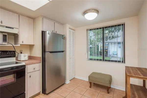 $1,950 | 2713 Countryside Boulevard, Unit 108, Clearwater, FL 33761