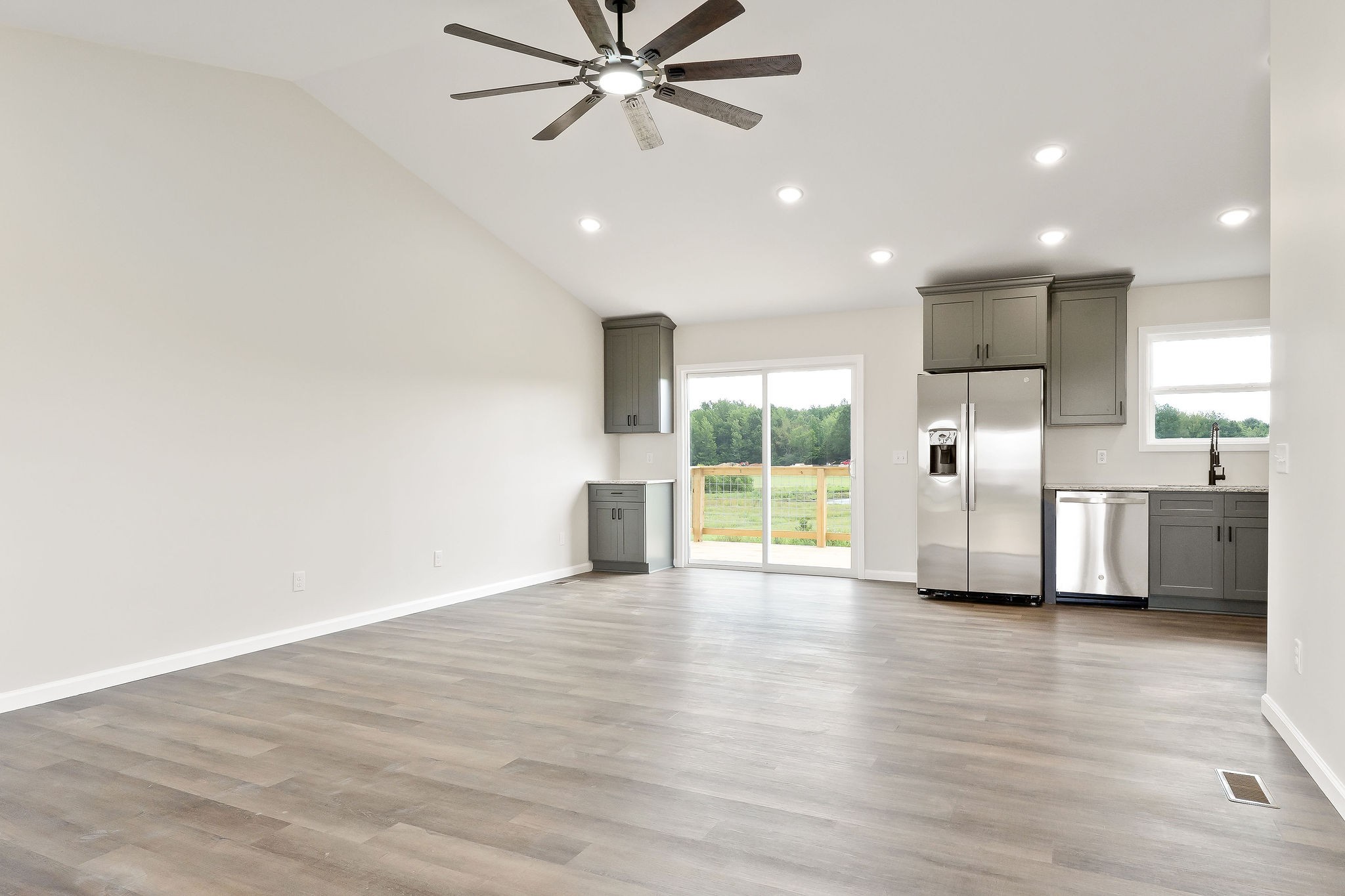 14267 Old Kentucky Road Walling, TN 38587 - Photo 3 of 34 Gallery Image 3