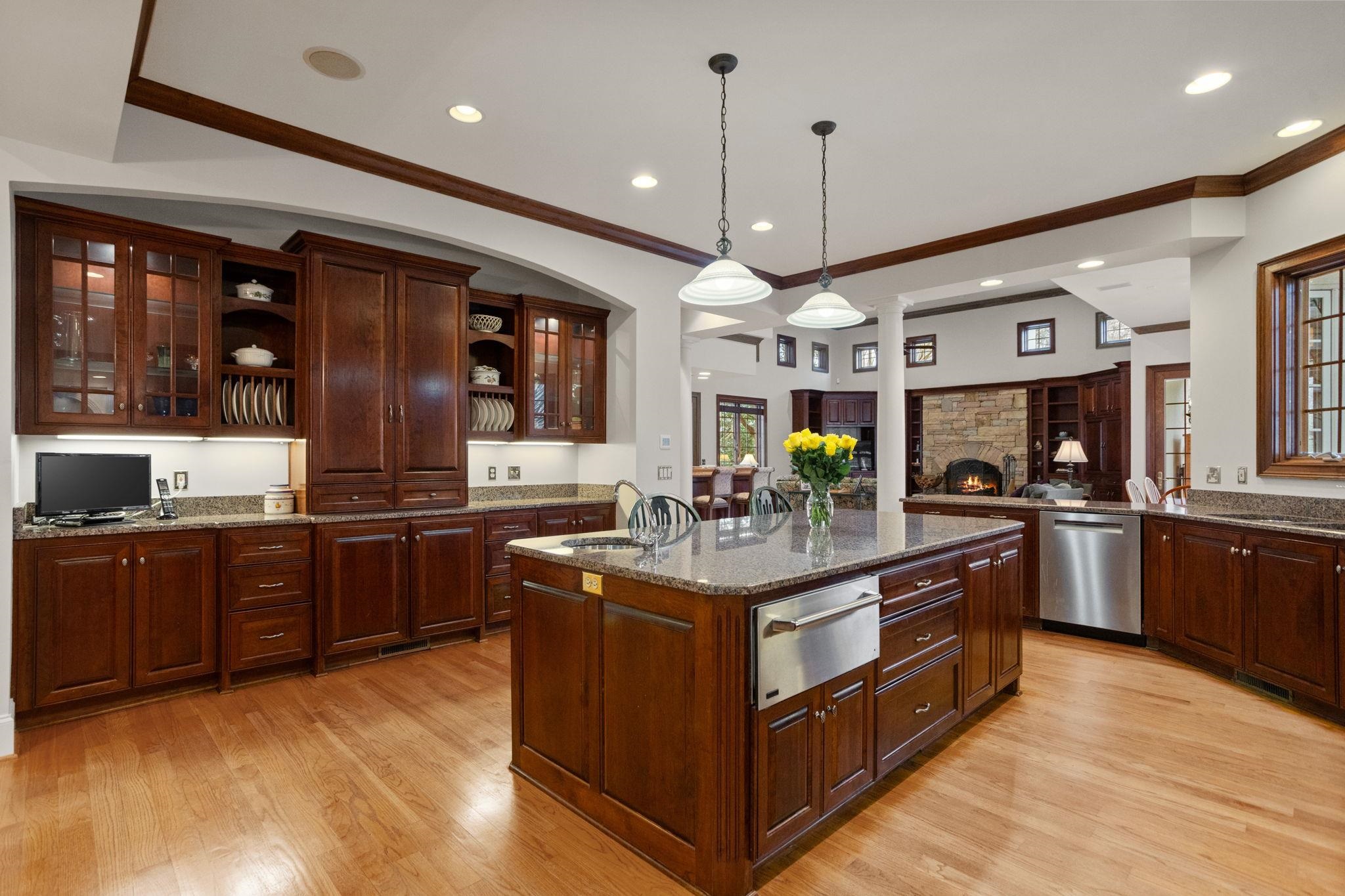 1035 Willis Road Spartanburg, SC 29301 - Photo 8 of 49