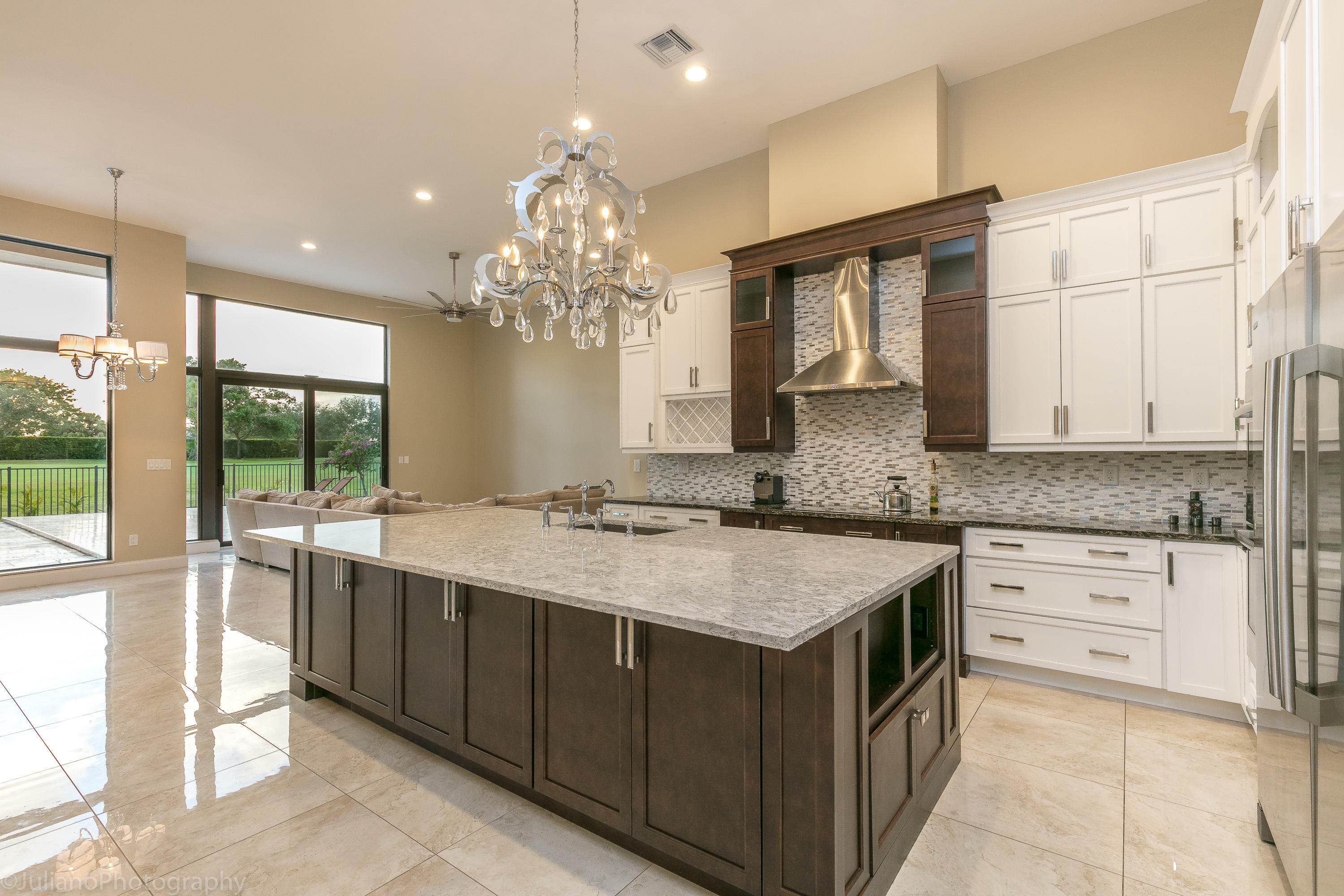 4936 Bocaire Boulevard Boca Raton, FL 33487 - Photo 11 of 56 Kitchen