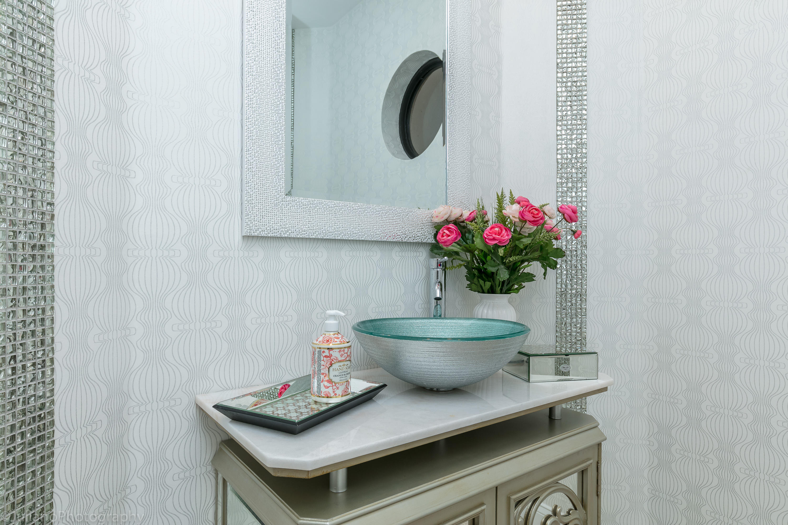 4936 Bocaire Boulevard Boca Raton, FL 33487 - Photo 18 of 56 Elegant Powder room