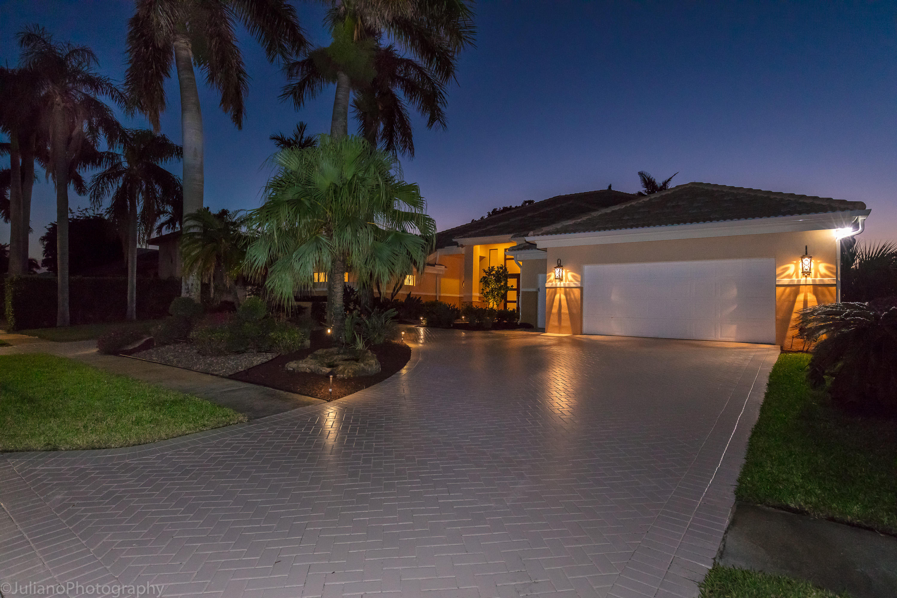 4936 Bocaire Boulevard Boca Raton, FL 33487 - Photo 48 of 56 Evening Views
